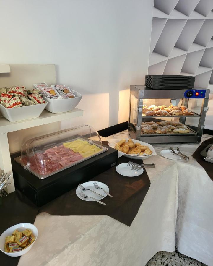 Hotel Viscount 里乔内 外观 照片